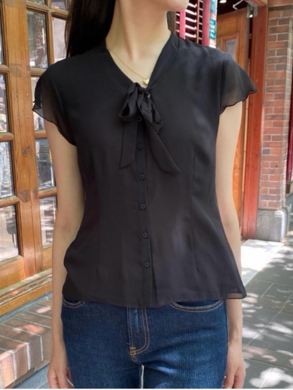 Brandy Melville Lia Black Bow-Tie Cap Sleeve Blouse